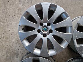 Skoda 5x112 R17-MAM PNEU - 5