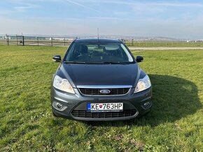 FORD FOCUS 1,6 - 5