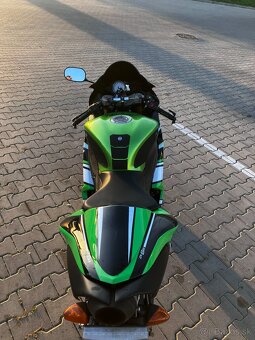 Kawasaki zx6r - 5