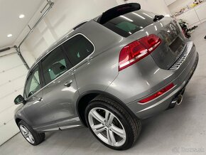 Vw Touareg 180kw terrain tech 3.0L - 5