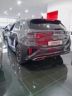 Nová Kia Ceed 1,5 T-GDi 117kw GT-Line - 5