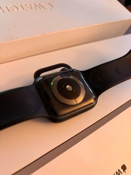 Apple Watch Series 4 44mm - 5