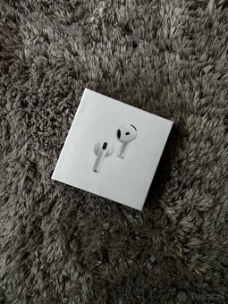 Apple AirPods 4 ANC - 5