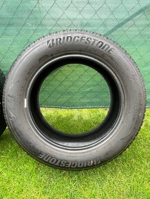 Predám zimné pneu zn: BRIDGESTONE BLIZZAK LM005, r.v:20/2022 - 5