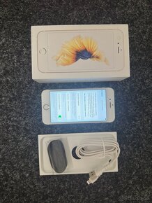 Apple iPhone 6s gold 32 GB + EarPods - 5