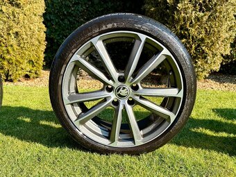 Komplet letnú sadu na Škoda,Vw,Seat,Audi-5x112 225/40 R18. - 5