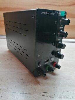 Laboratórny DC zdroj nastaviteľný 0 - 60V , 0 - 5A 300W - 5