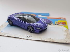 Hot wheels 10 - Ferrari, McLaren 720, Range Rover, Chevy - 5