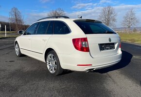 Škoda Superb Combi 2.0 TDI CR 4x4 170k Elegance - 5