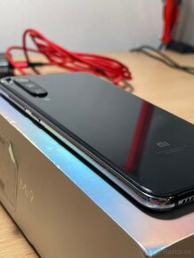 Xiaomi Mi 9 Se 6/128Gb - 5