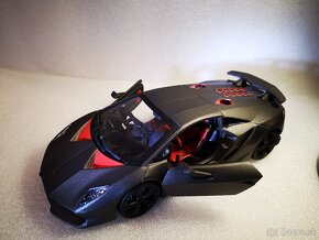 Predám kovový model Lamborghini Sesto Elemento, 1:24 - 5