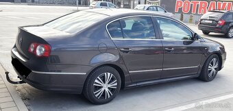 Volkswagen Passat Sedan 2.0 TDI 4x4 - 5