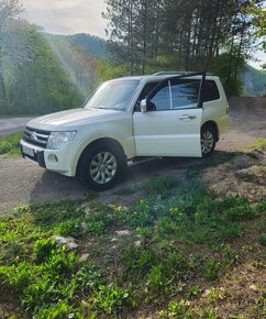 Mitsubishi Pajero IV 3.2 147 kW r.v.2011 - 5