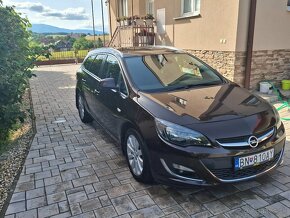 Opel astra sport tourer r.v.2015 - 5