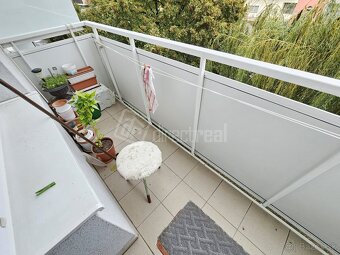 Priestranný 74 m2, komora, špajza, balkón v centre mes… - 5