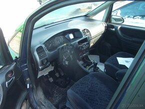 Lacno rozpredám Opel Zafira 1999-2005 na náhradné diely - 5