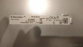 poškodené sklo   Indukcia  Electrolux EHD  60020p - 5