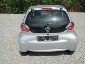 Toyota Aygo 1.0 - 5