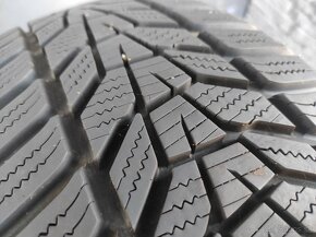 Zimné pneumatiky 215/60R17 Hankook - 5