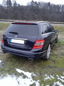 Mercedes Benz C320 - 5