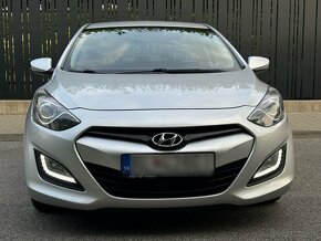 Hyundai i30 1.6 CRDI 81 kW - 5