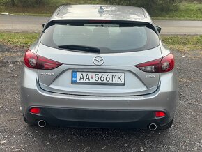 Mazda 3 2.2 - 5