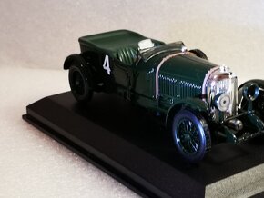 Predám kovový model auta veterána Bentley Speed six, 1:43 - 5