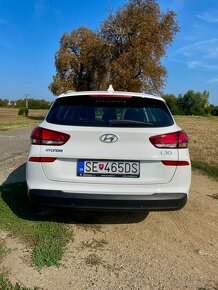 Hyundai i30 CW Kombi 1.6 CRDi 7DCT - 5