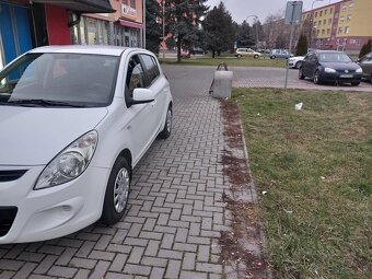 hyundai i20, 1.4crdi,r.v.2011, 134.000km, ser.knižka, - 5