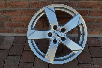 5x112 R17 Hlinikove disky znacky Rial na Skoda VW - 5