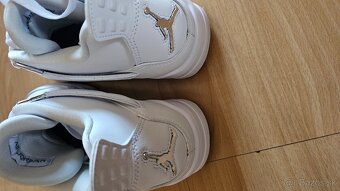 Jordan 4 Pure Money - 5