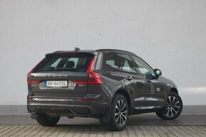 Volvo XC60 B5 Plus Dark AWD A/T - 5