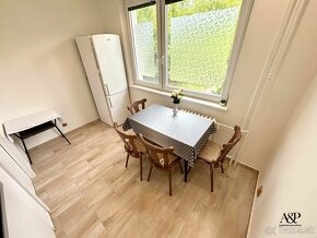 NA PRENÁJOM VEĽKÝ 3 IZB. BYT S BALKÓNOM, 84M2, UL. DR. CLEME - 5