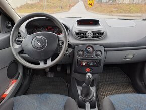 Renault Clio III 1.4 16V - 5