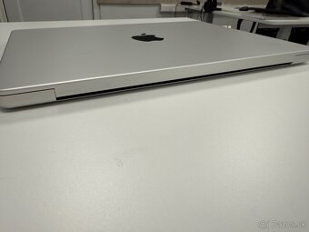 Apple Macbook Pro 14” - M1 MAX, 64 gb RAM - 5