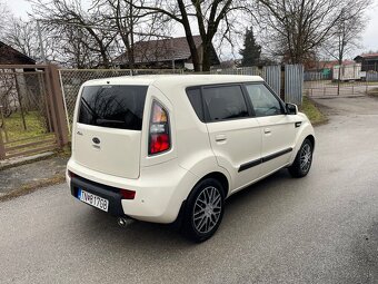 KIA SOUL 1.6 - 5