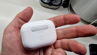 AirPods Pro 2 s MagSafe nabíjacím púzdrom (USB-C) - 5