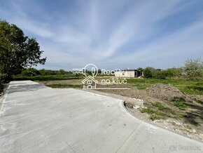 Na predaj stavebný pozemok 613m2 v Komárne – Malá Iža - 5