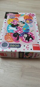 Puzzle svietiaca Minnie - 5