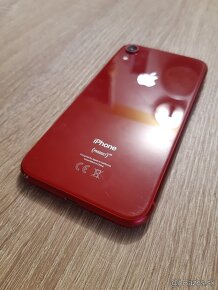 iPhone XR / 64GB Červený prasknutý displej - 5