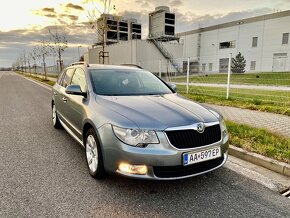 Škoda Superb II combi 2012 - 5