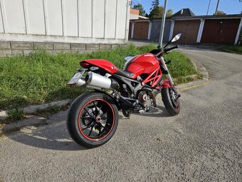 Ducati Monster 1100 - 5