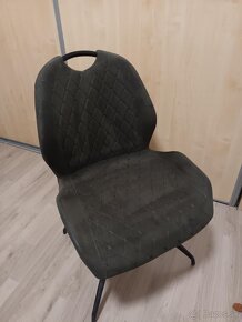 Predám ikea stôl rozťahovací +4stoličky 150€ - 5