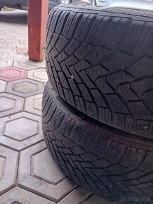 215/55 R16 continental zimne - 5