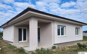 Kvalitný 4-izbový bungalov, teprlné čerpadlo, Senec - 5