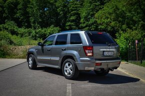 Jeep Grand Cherokee Overland / SUV / 4X4 / COMBI - 5