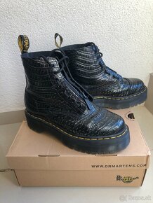 Dr Martens/ Doc Martens - 5