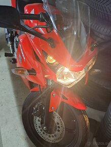 CBR125R - 5