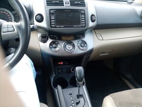 Toyota RAV4 - 5