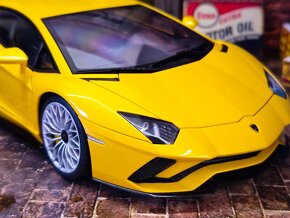 Lamborghini Aventador S 2017 1:18 Autoart - 5